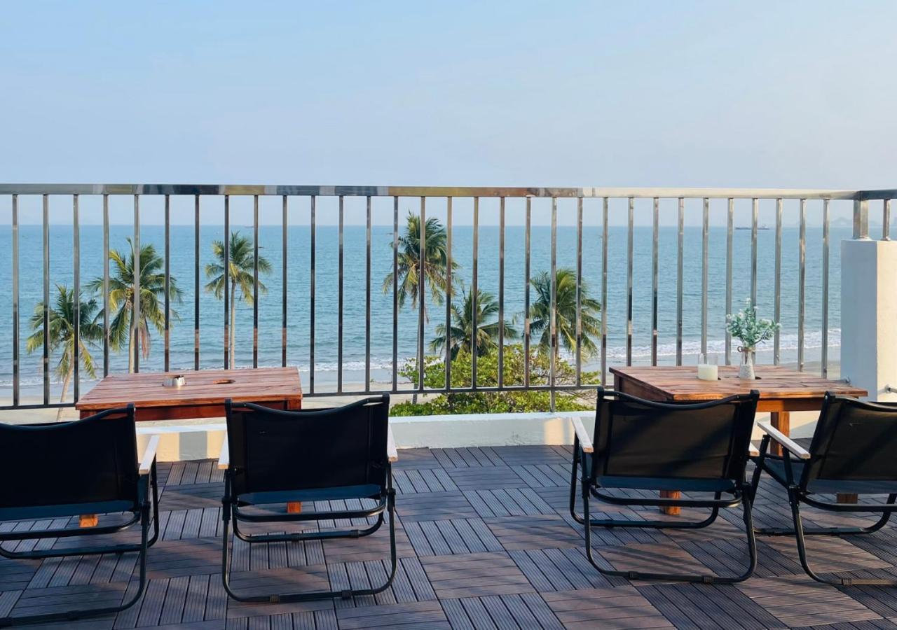 Sontra Sea Hotel Дананг Экстерьер фото