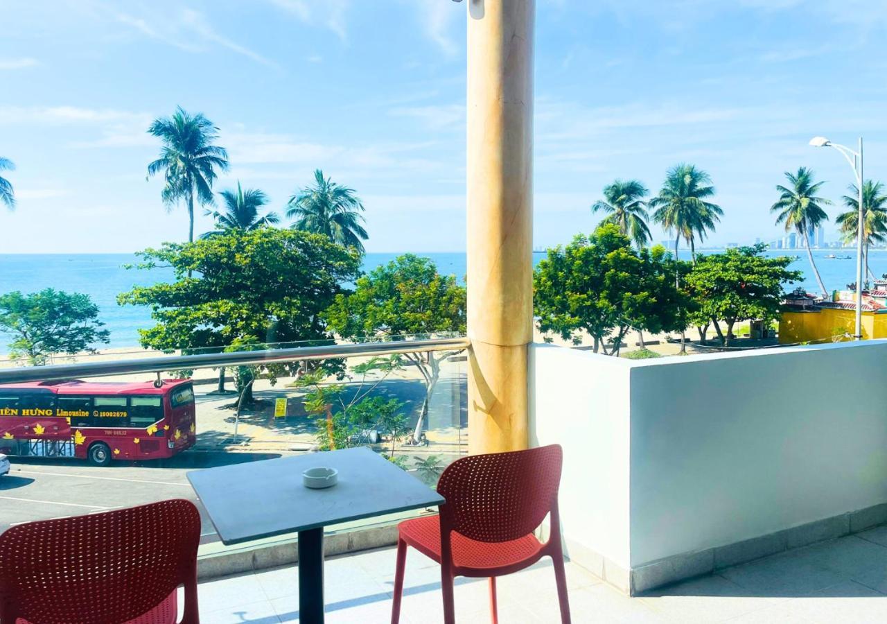 Sontra Sea Hotel Дананг Экстерьер фото