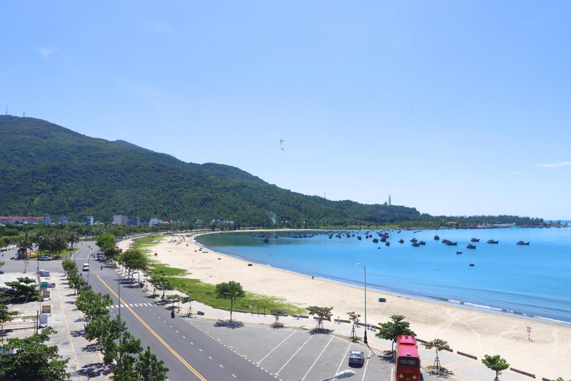 Sontra Sea Hotel Дананг Экстерьер фото